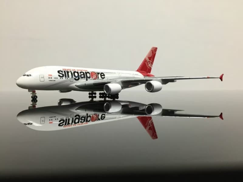 Singapore Airlines model aircraft showcase